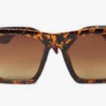 Mulberry  and grand cat eye tortoise sunglasses Photo 9