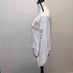 Friends Central Perk white Embroidered long sleeve cropped top Size undefined Photo 3
