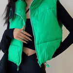 Amazon Cropped Puffer Vest  Green Photo 0