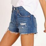 Levi's NWOT 501 High Rise Short in Drive Me Crazy Size 26 Photo 2
