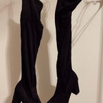 SO  Knee-High Black Boots Photo 0