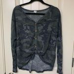 Boutique Waffle Knit Top Green Size M Photo 0
