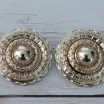 Vintage Clip On Earrings Stylish Gold Tone Circle Photo 1