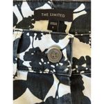 The Limited  Women’s Size 6 Black White Floral Shorts Cotton Poly Spandex READ Photo 2
