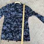 Mi Ami Blue and Black Floral Casual Chambray Jacket Photo 8