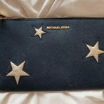 Michael Kors MK Wristlet  Photo 0