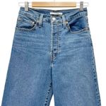 Levi's Levi’s Ribcage Straight Ankle Jeans in Summer Slide Medium Wash Crop Size 27 | 4 Photo 4