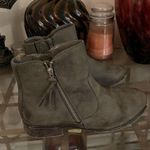 White Mountain  boots size 9 Photo 0