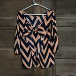 Moa Moa  Womens Chiffon Zig Zag Tunic Shirt Top‎ Sz L Made in USA Has Bow Photo 1