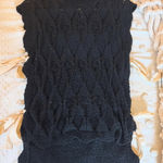 Davi & Dani Davis and Dani sweater vest Photo 0