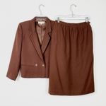 Vintage Jones New York Brown Professional Workwear Blazer & Skirt Suit Size 4 Photo 3