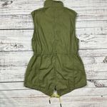 We The Free utility mode vest green size small Photo 3