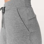 Lululemon Every moment Short 3.5” Photo 5