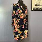 Honey Punch  Navy Floral Women’s Dress Size Medium Photo 4