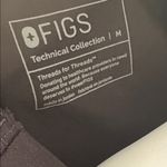 FIGS  Scrubs Black Top Technical Collection Catarina Top size Medium Photo 6