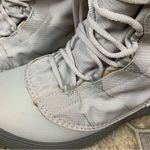 Teva Winter/Snow Boots 3M Thinsulate White/Gray Size 8.5 Photo 3