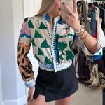 Amazon Graphic Cropped Button Up Blouse Photo 0