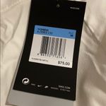 Nike NWT   Womens Dri-Fit Golf Bermuda Shorts Photo 7