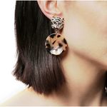 Amrita Singh Tiger Animal Kingdom Resin Earring Photo 1