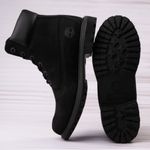 Timberland Womens 6" Premium Boot - Black size 9 Photo 1