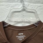 SKIMS NWT Fits Everybody Cropped Tshirt Photo 2