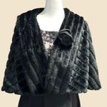 Ice brand Elegant Black Faux Fur Women Shawl. Size 8 Photo 0