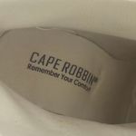 Cape Robbin  Joelle White Ankle Boots Gold Chain Pointed Toe Heels Size6(B79) Photo 7