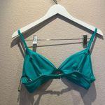 Shade & Shore New  Green Triangle Bikini Top Size Medium NWOT Photo 5