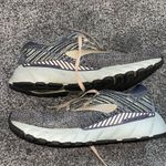 Brooks  Gray and Tan Sneakers with Cushioned Midsole Photo 4