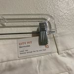 Dalia Collection  White City Fit Bermuda Shorts Sz 10 NWT Photo 7