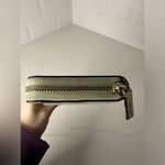 Kate Spade Zippy Wallet Photo 12