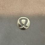 Lululemon mesh capri leggings 21” - size 4 Photo 4