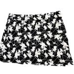 Tranquility Black and White Shadow Flowers Skort Size Large Photo 2