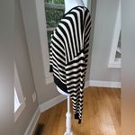 PINK - Victoria's Secret PINK Victoria’s Secret Black Ivory Striped Cropped Crewneck Sweater Sz Medium Photo 2