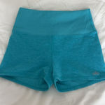 Alo Yoga  Shorts Photo 0