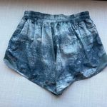 Lululemon Hotty Hot Short Long 4"
Azurite Mint Tint Multi / Mystic Green 8 tall Photo 4