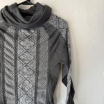 Athletic Essentials Sweater Womens Medium Gray Patterned Knit Cowl Neck Pullover Photo 1