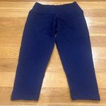Booty By Brabants  women’s blue capris legging size one size . Photo 0