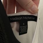 Fitted White Sleeveless Scoop Neck Tank Top Size M Photo 1