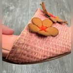 Isaac Mizrahi Floral Appliqué Spring Wicker Weave Pink Peach Sandals Size 6 Photo 6