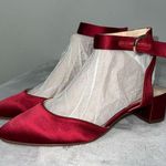 Nine West Women’s Red Satin Block Heel Shoes 8.5 Photo 0