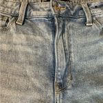 Hollister Size 9R Ultra High Rise Mom Jean Shorts Distressed. Preloved Photo 3