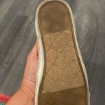 Jack Rogers  Tan Tucker slip-on sneaker size 6.5 Photo 5