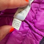 Athleta  Women's Downalicious Purple Goose Down Lightweight Puffer Jacket Coat Photo 3