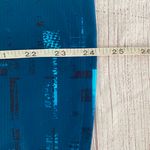 Under Armour women M fitted heat gear athletic top w/cutout Back Photo 8