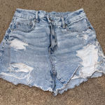 American Eagle  Curvy Relaxed Jean Shorts Photo 0
