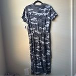 Old Navy  Waist-Defined Slub-Knit Midi Dress in a camouflage print. Size Large Photo 4