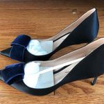 Giorgio Armani RARE DECOLLETTE Black Satin Blue Velvet Accent Women’s Size 7 NWT Photo 6