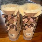 UGG  Women’s Boots Tan Bailey Bow Photo 1