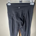 Lululemon Womenโs Black Align High-Rise Leggings Size 6 Photo 4